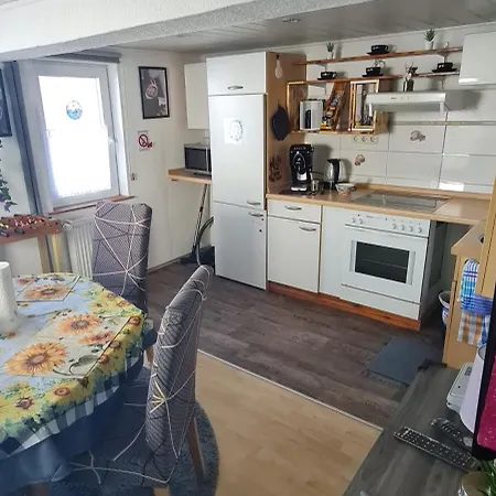 Schwarzes Zimmer 2 * Lollar