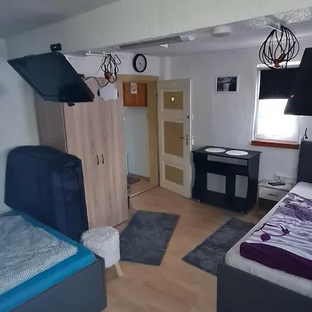 Schwarzes Zimmer 2 Homestay szállás *