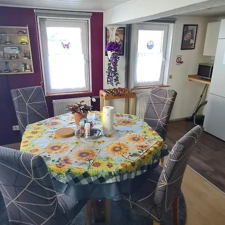 Schwarzes Zimmer 2 Homestay szállás Lollar